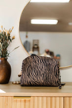 Load image into Gallery viewer, Zebra Travel Bag