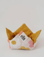 Load image into Gallery viewer, Flower Gardens Bowl Holder