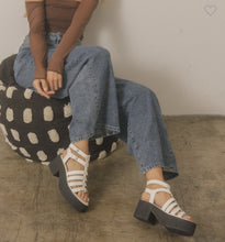 Load image into Gallery viewer, The Lynn Sandal