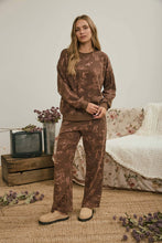 Load image into Gallery viewer, Western Crewneck
