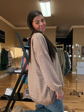 Load image into Gallery viewer, Molly Top
