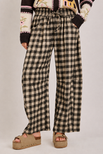 Load image into Gallery viewer, GINGHAM CHECKERED WIDE LEG FLEECE SWEATPANTS_JLB80126-03
