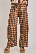 Load image into Gallery viewer, GINGHAM CHECKERED WIDE LEG FLEECE SWEATPANTS_JLB80126-03
