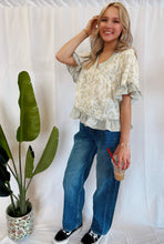 Load image into Gallery viewer, Miss Ann Top
