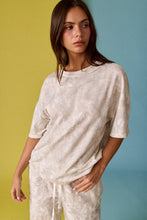 Load image into Gallery viewer, CAMO RIBBED LOOSE FIT SHIRT
