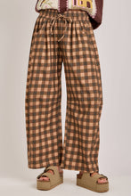 Load image into Gallery viewer, GINGHAM CHECKERED WIDE LEG FLEECE SWEATPANTS_JLB80126-03
