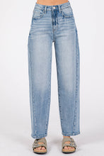 Load image into Gallery viewer, P1305X-LM SIDE SEAM DETAILING HIGH RISE COMFORT BARREL JEANS
