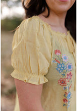 Load image into Gallery viewer, West Floral Top
