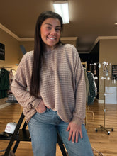 Load image into Gallery viewer, Molly Top
