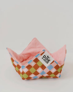 Checkered Bowl Holder