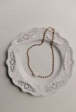 Load image into Gallery viewer, Pearl Necklace
